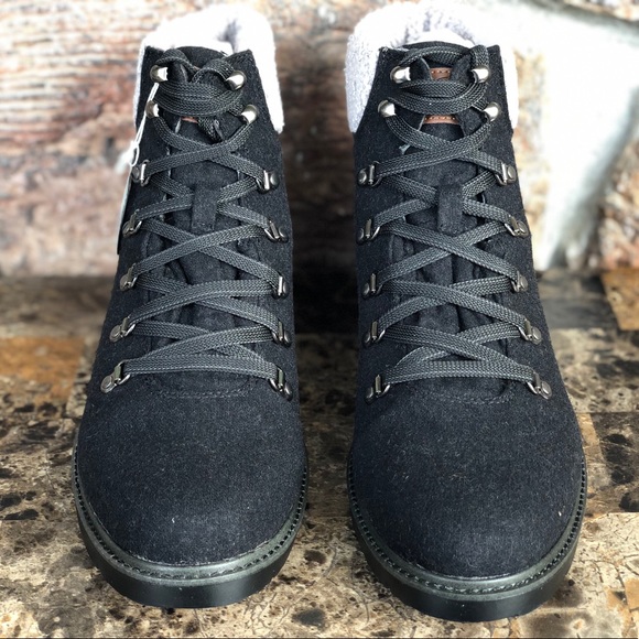 NEW Dr. Scholl's Women's waterproof Sentinel Boots - Picture 7 of 16